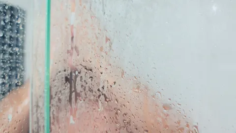 Mampara impide el paso del agua